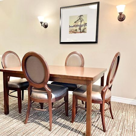Hillside Haven: Carriage Club Resort Retreat Edgar Extérieur photo